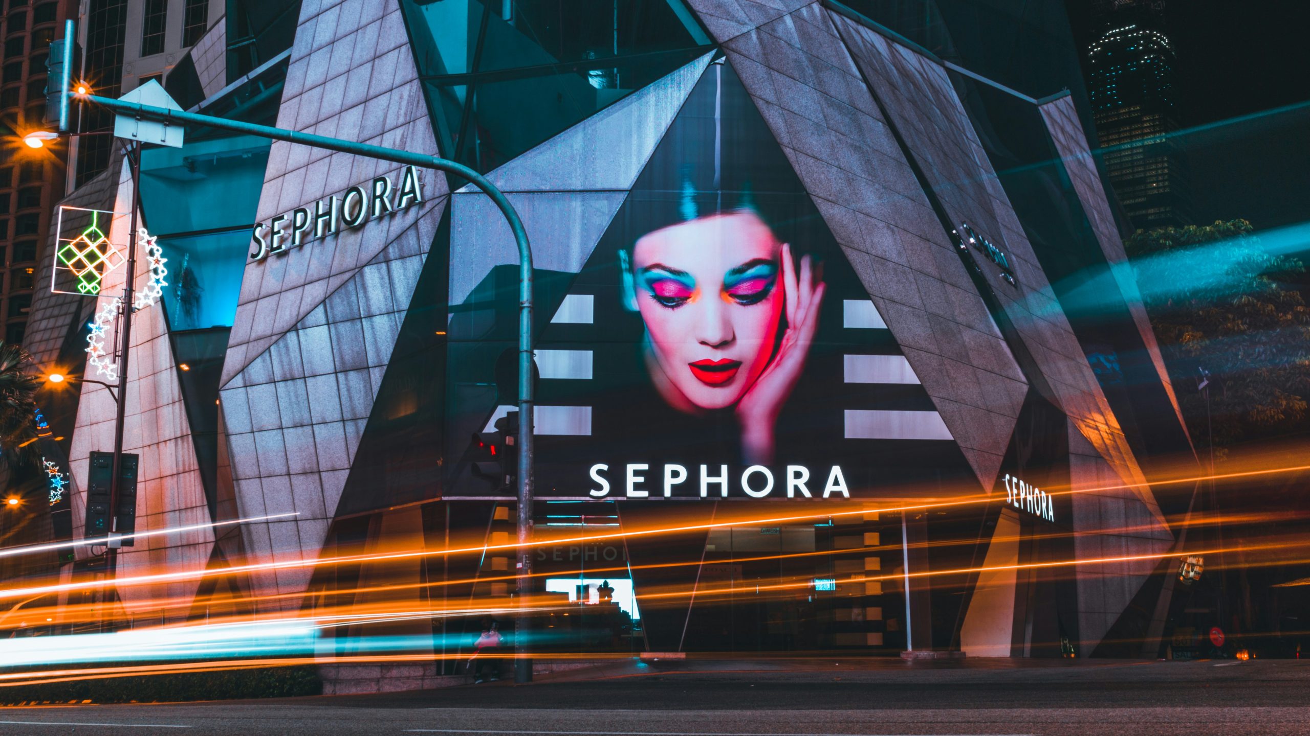 What Sephora and Starbucks Get Right About Omnichannel—And How You Can Too