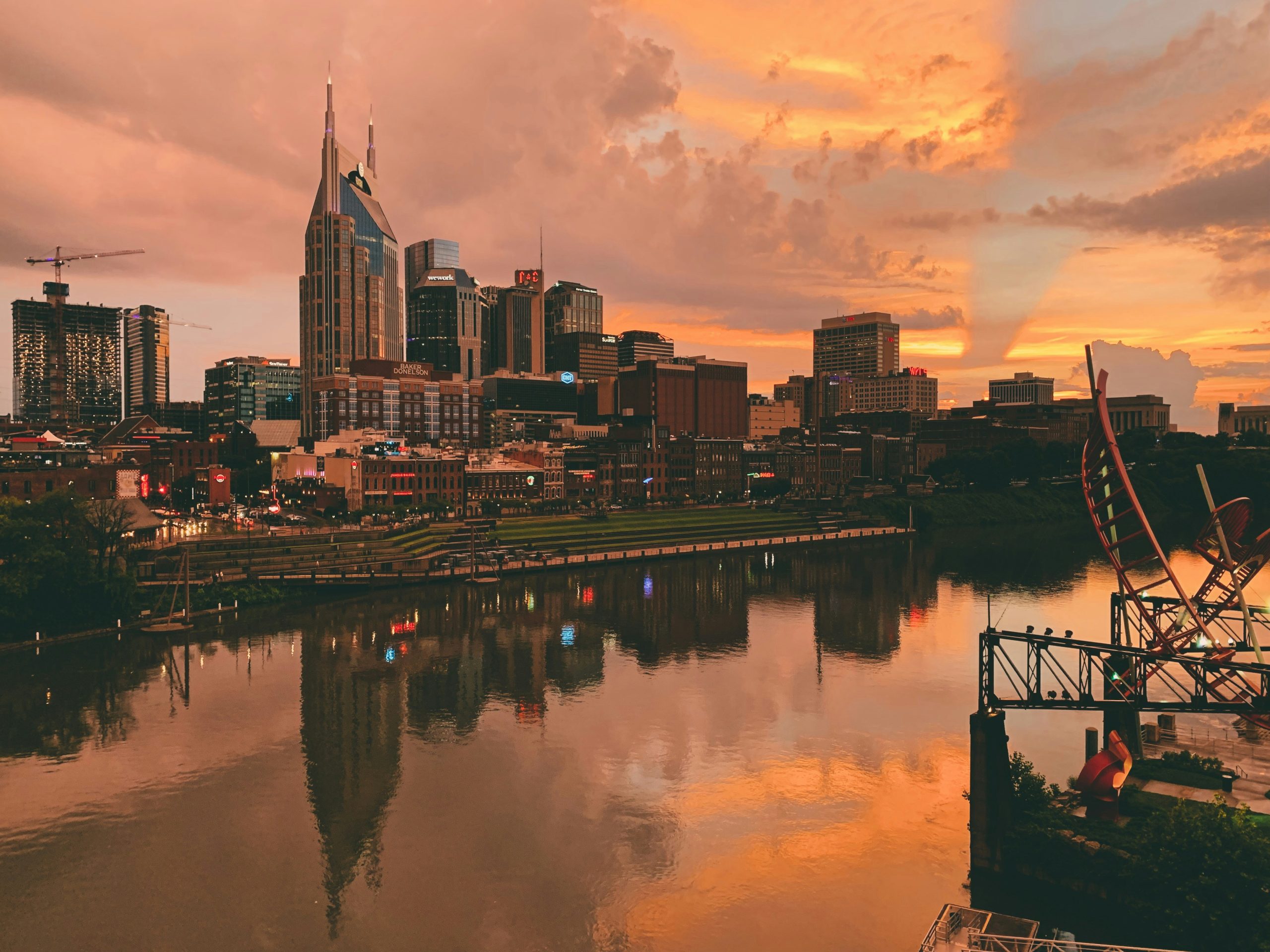 Your Unofficial Guide to Surviving (and Thriving at) a Conference in Nashville